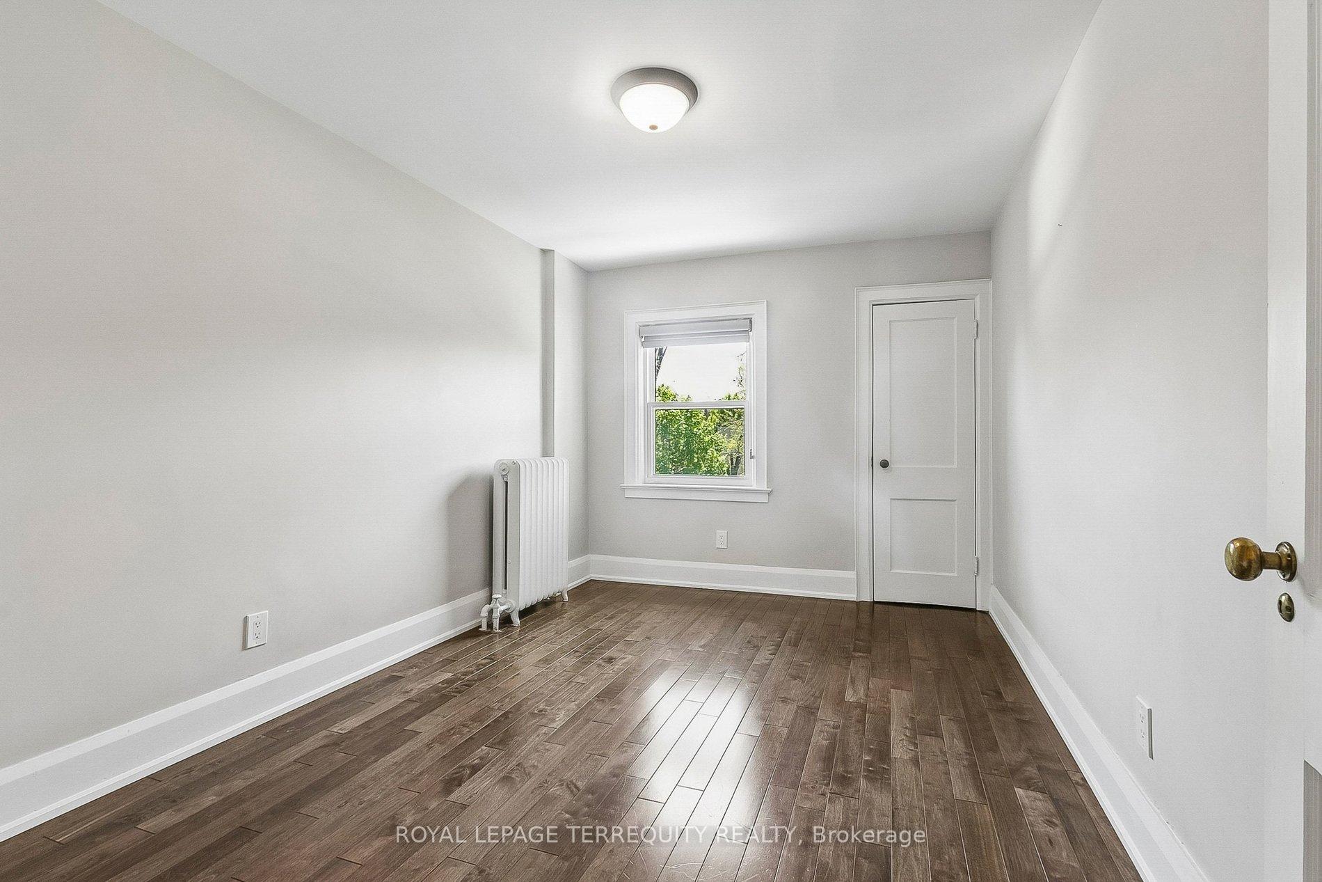 407 Annette Street, Toronto