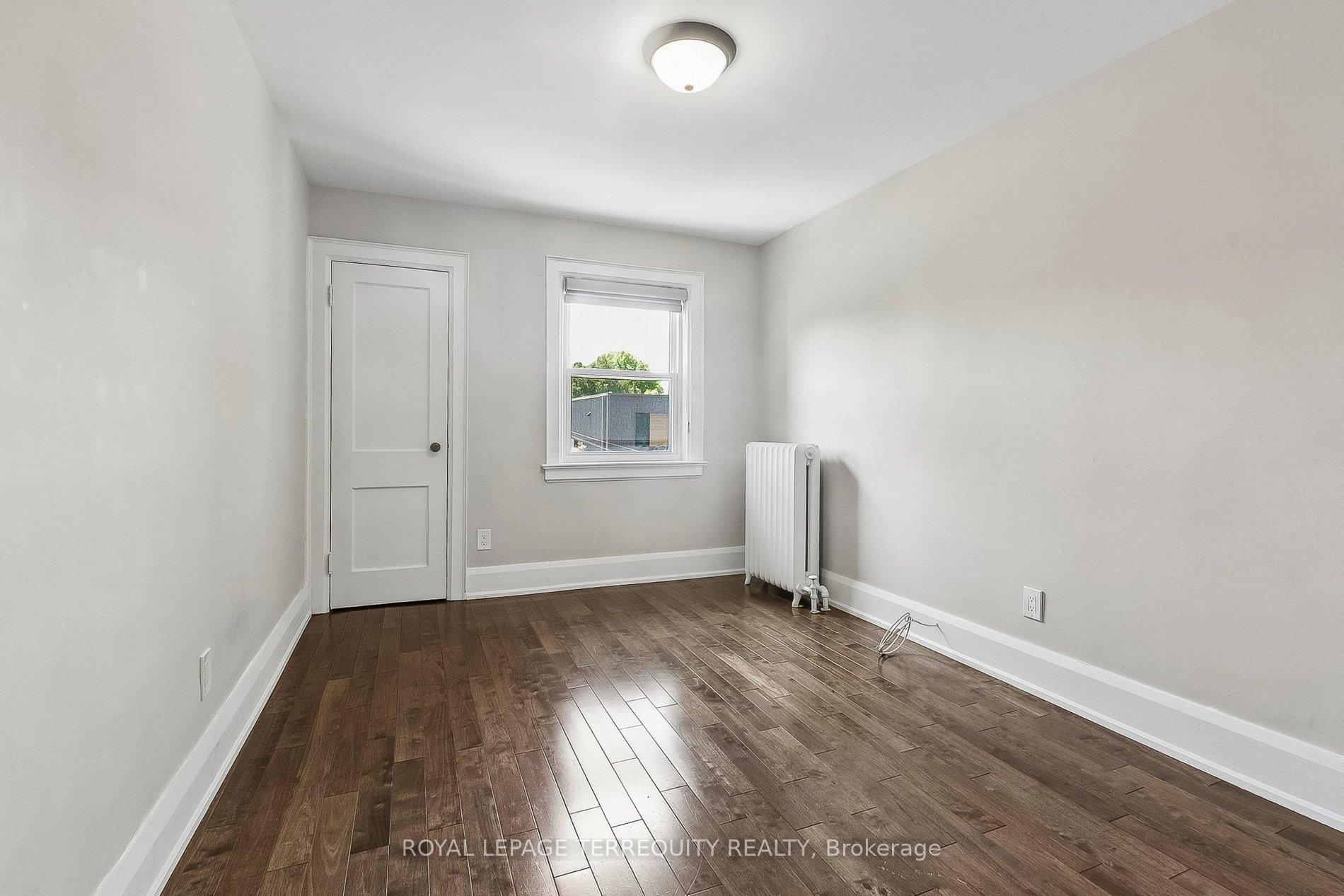 407 Annette Street, Toronto