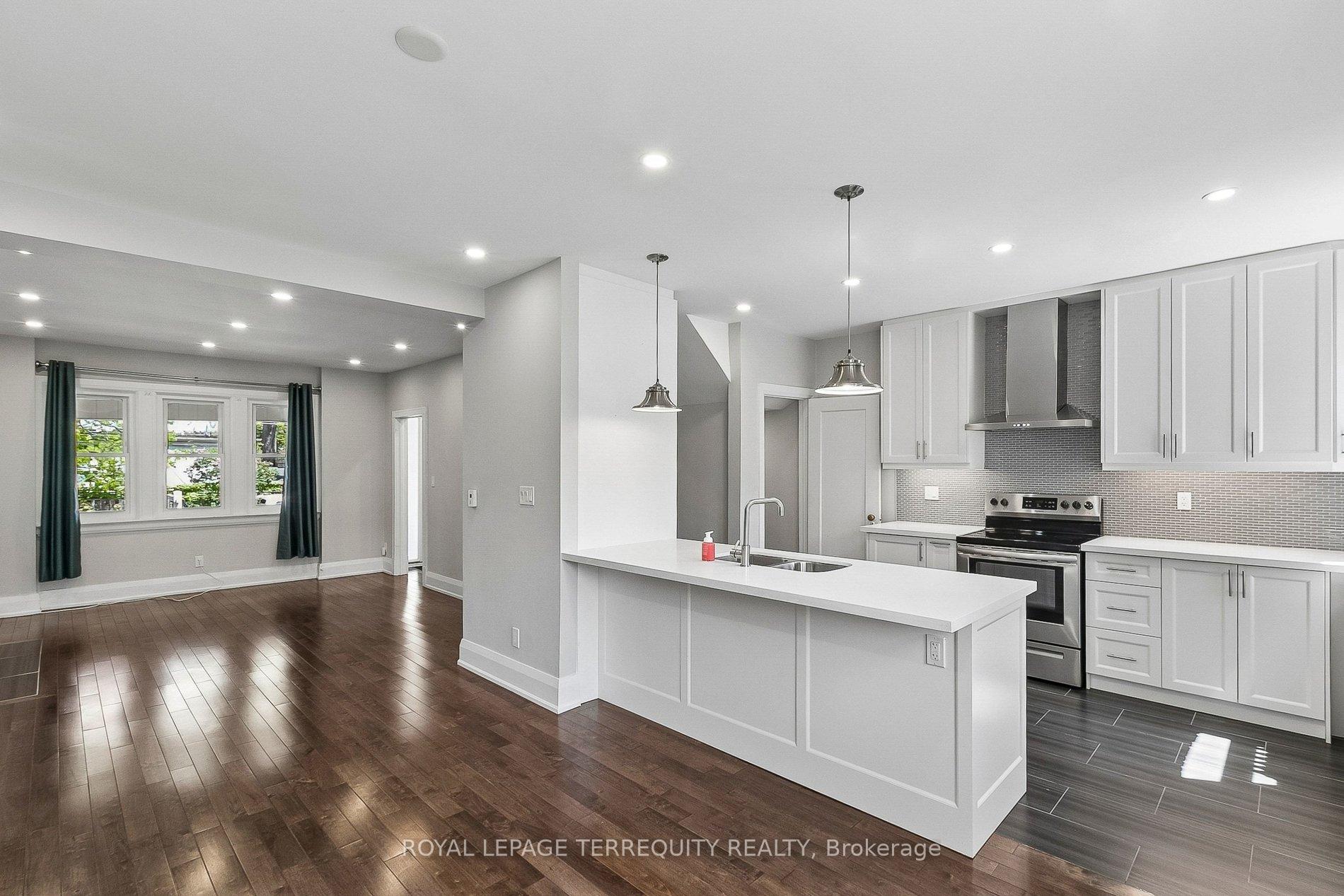 407 Annette Street, Toronto