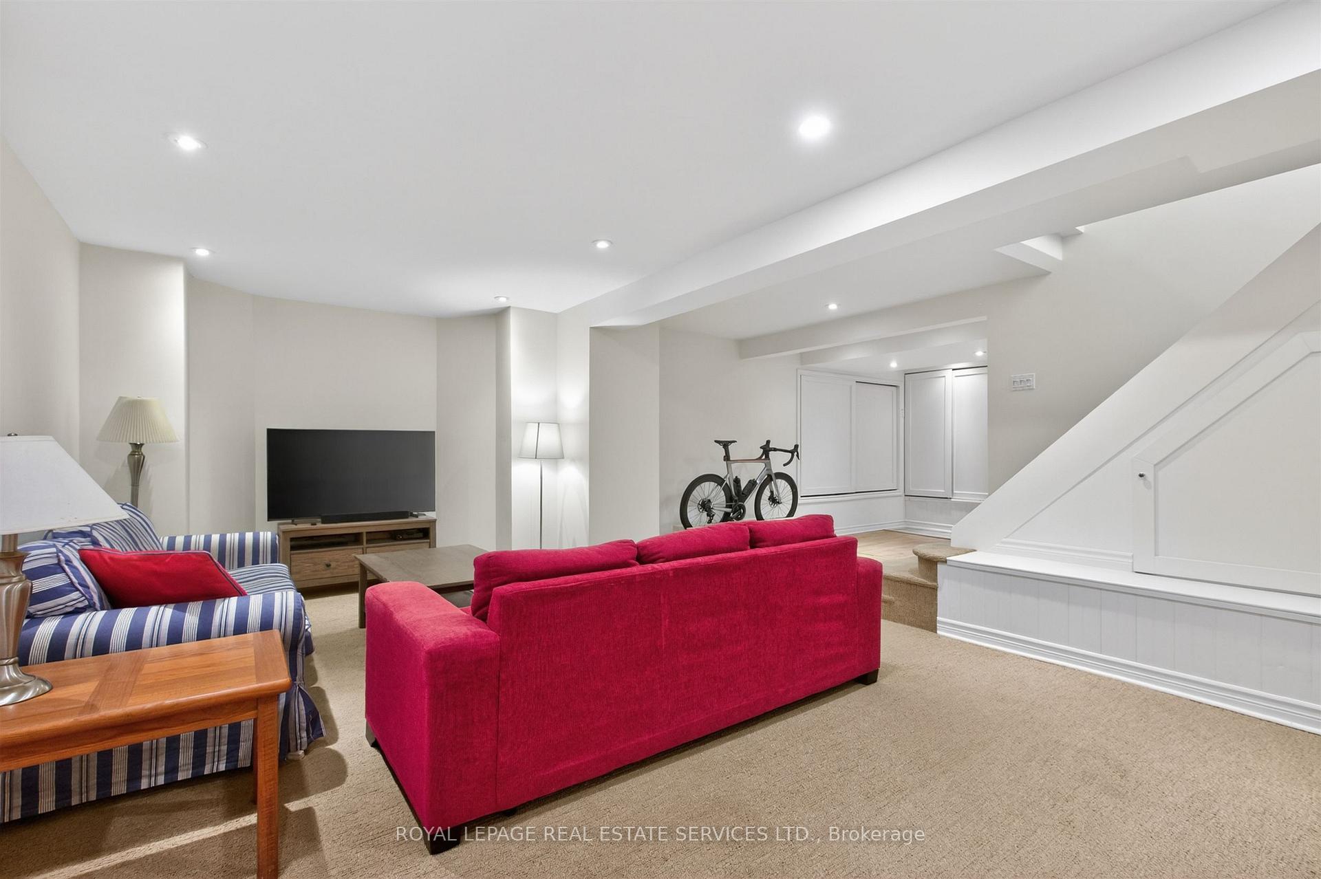 42 Humbercrest Boulevard, Toronto