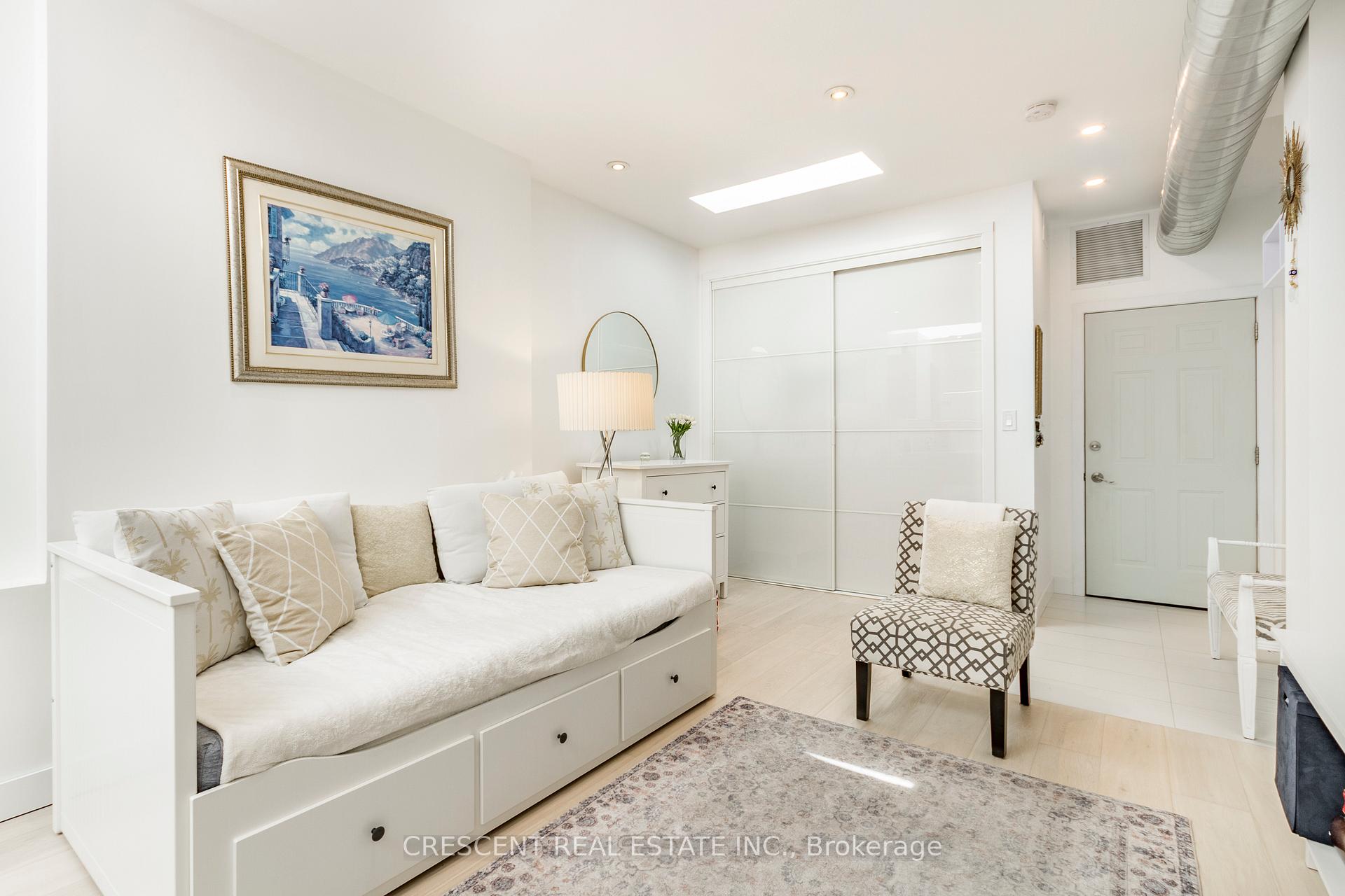 375 Jane Street, Toronto