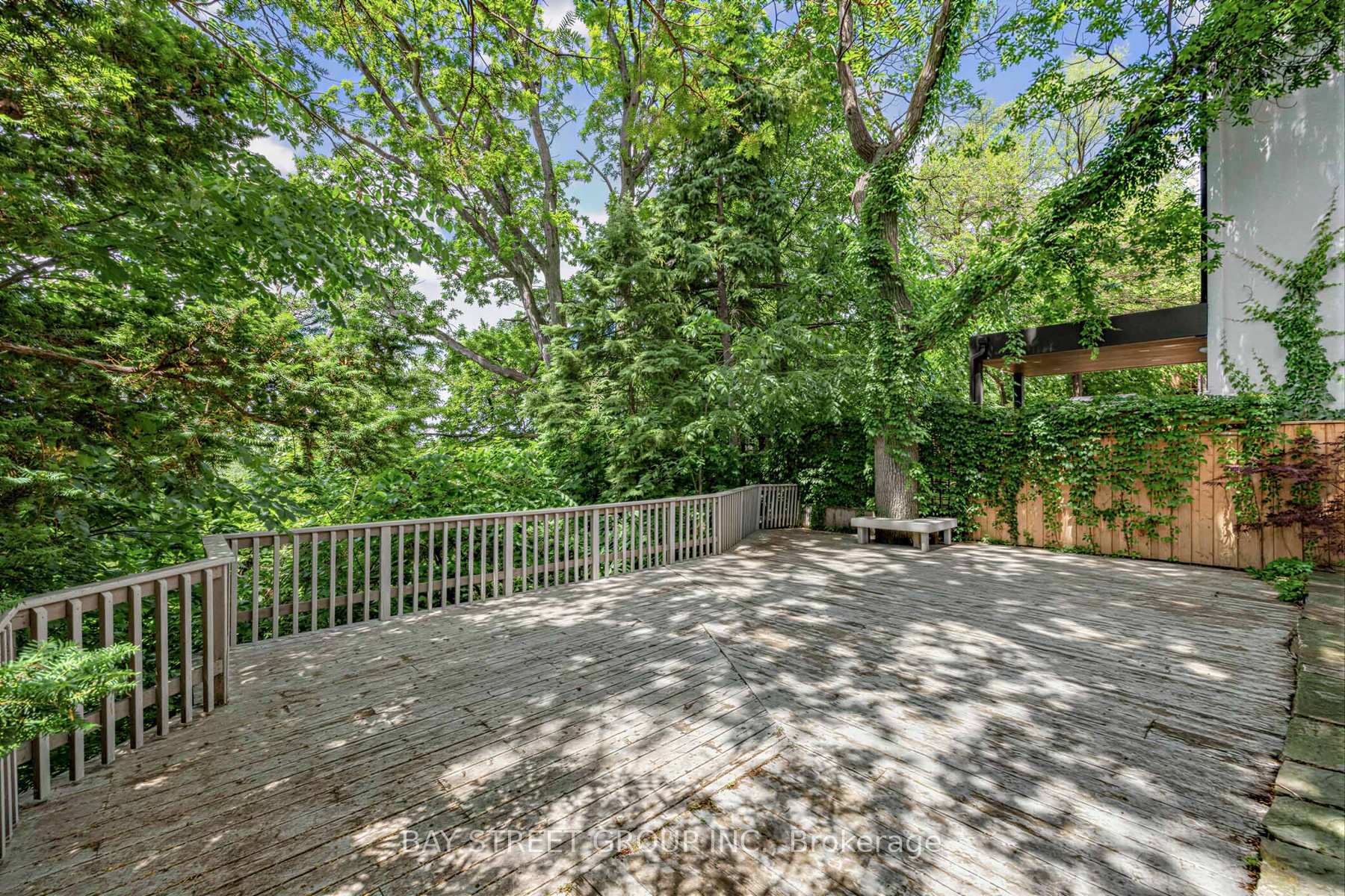 136 Humbercrest Boulevard