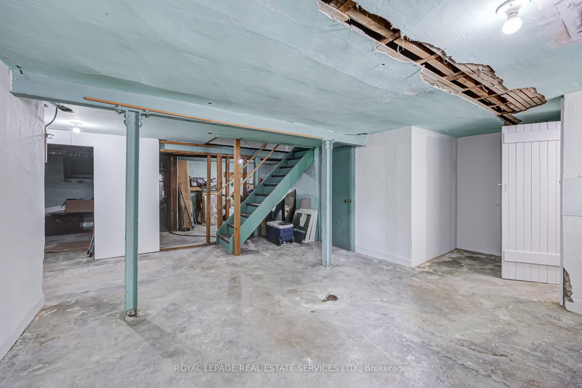 51 Halford Avenue, Toronto