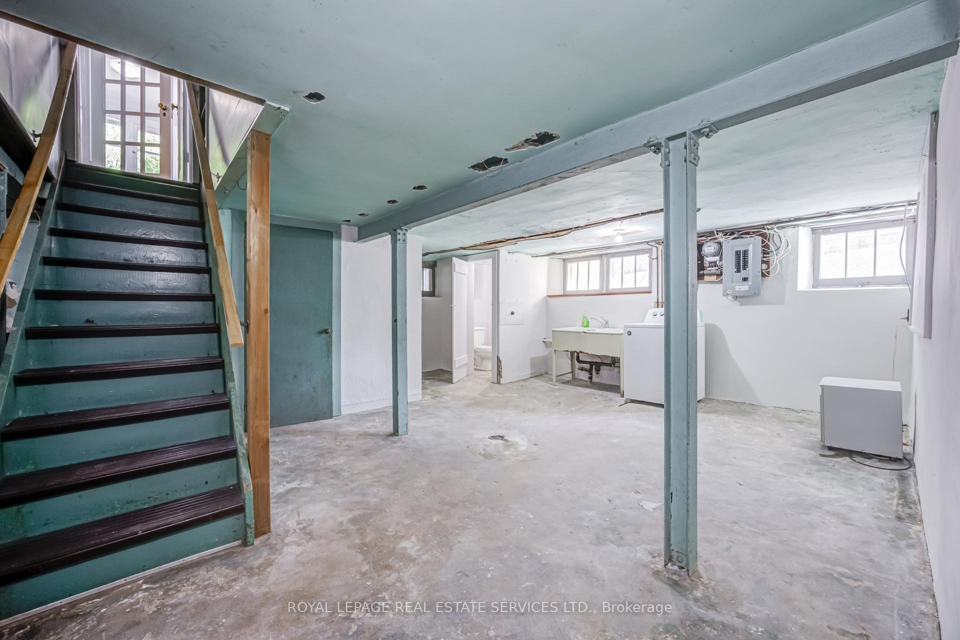 51 Halford Avenue, Toronto