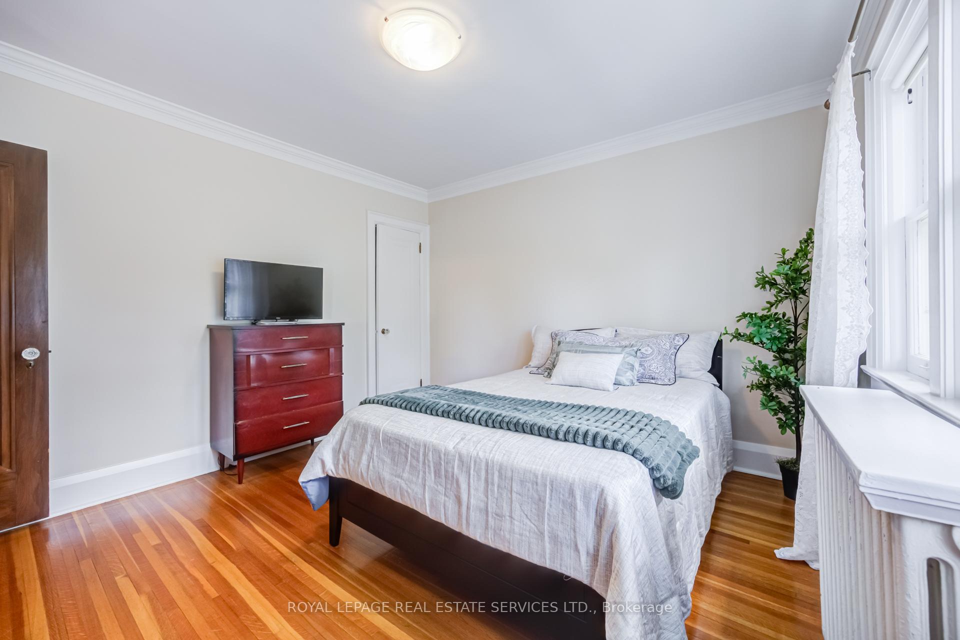 51 Halford Avenue, Toronto