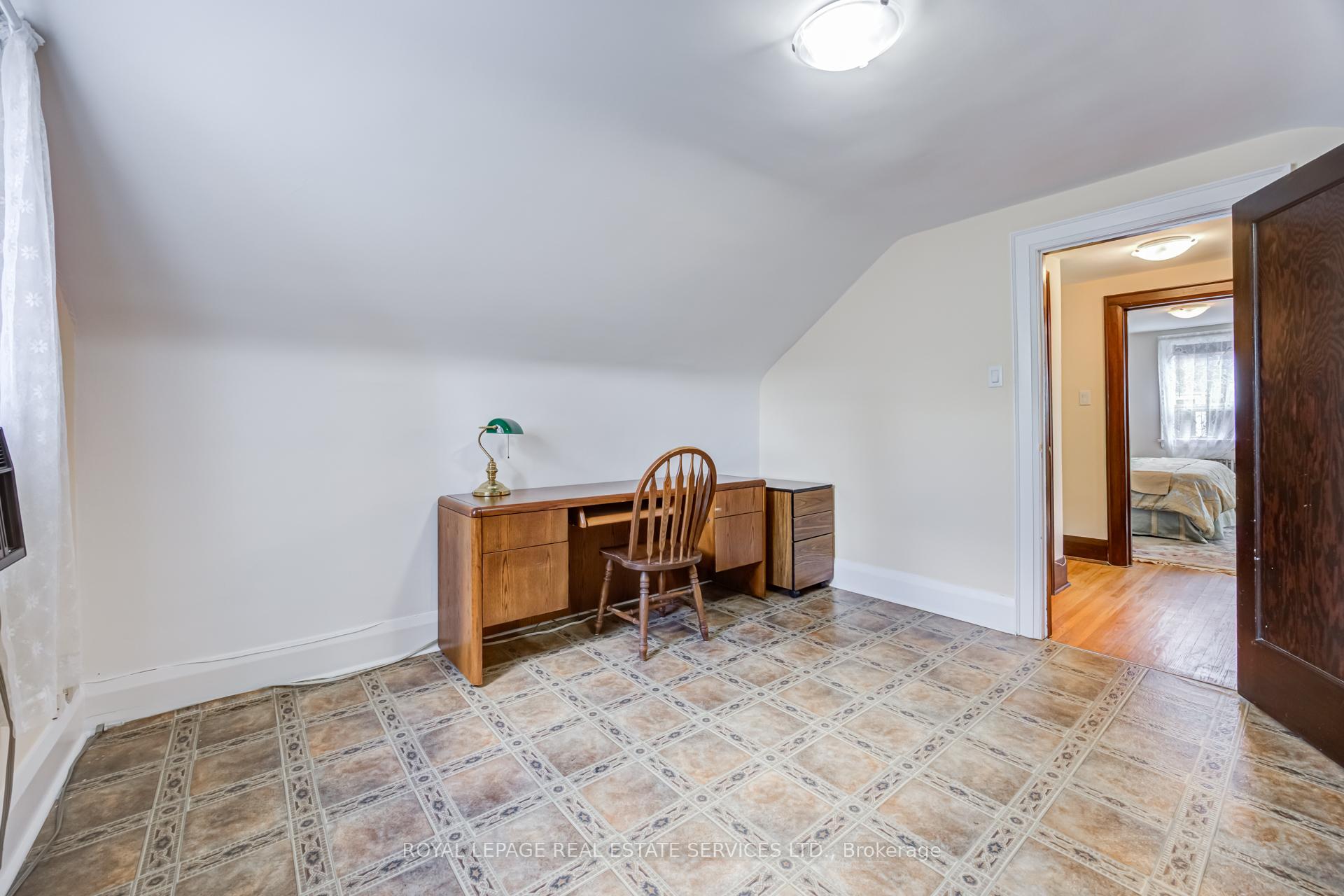 51 Halford Avenue, Toronto