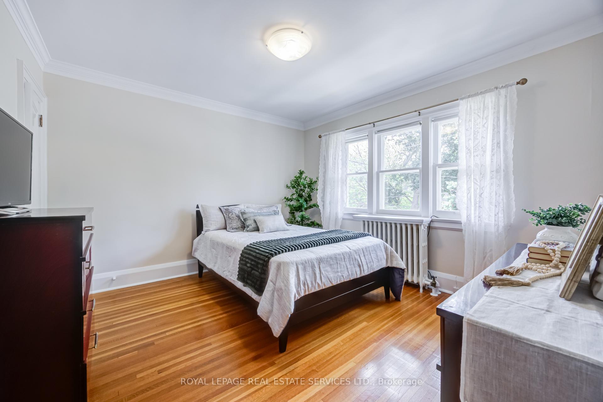 51 Halford Avenue, Toronto