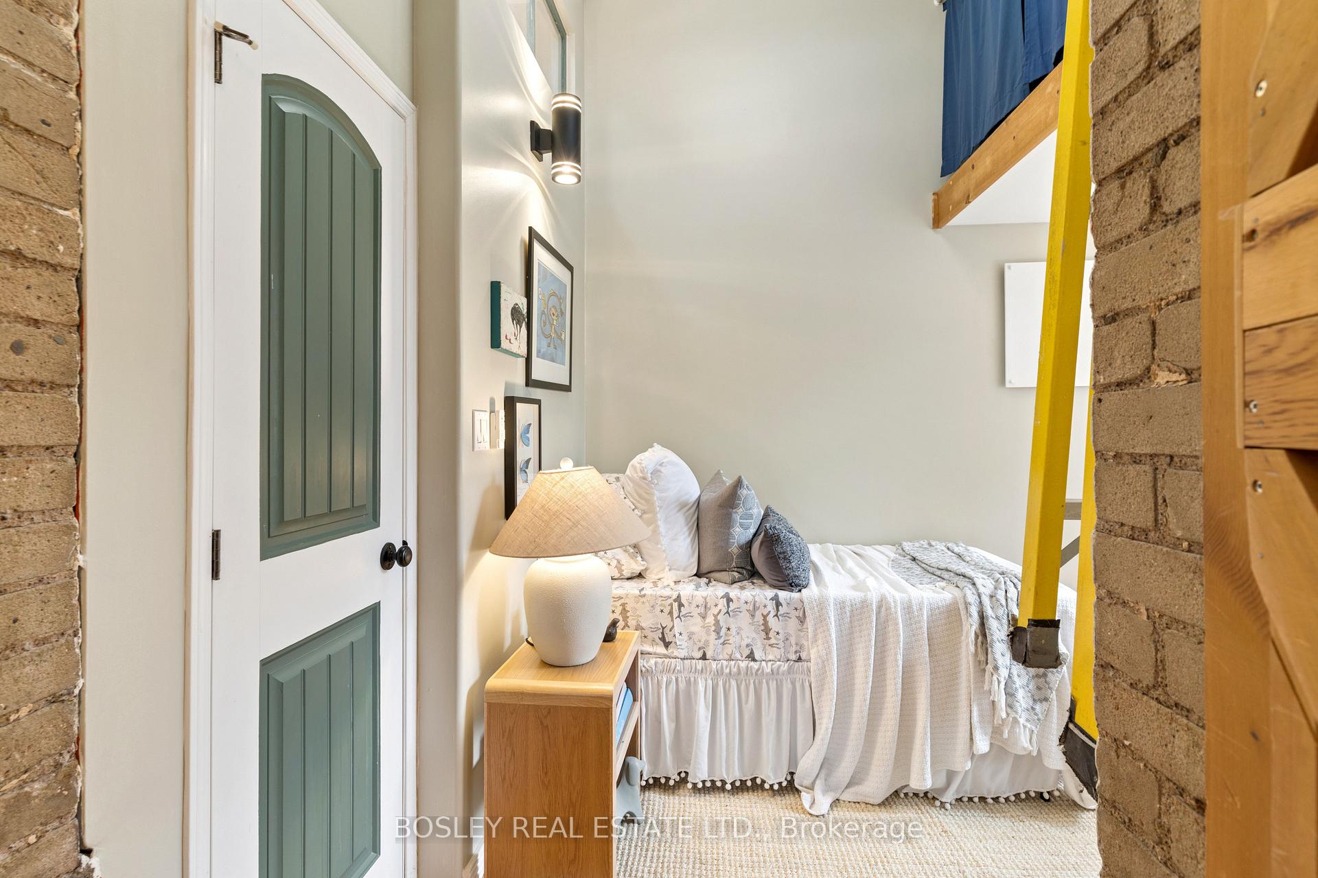243 Macdonell Avenue 6, Toronto Unit: 6