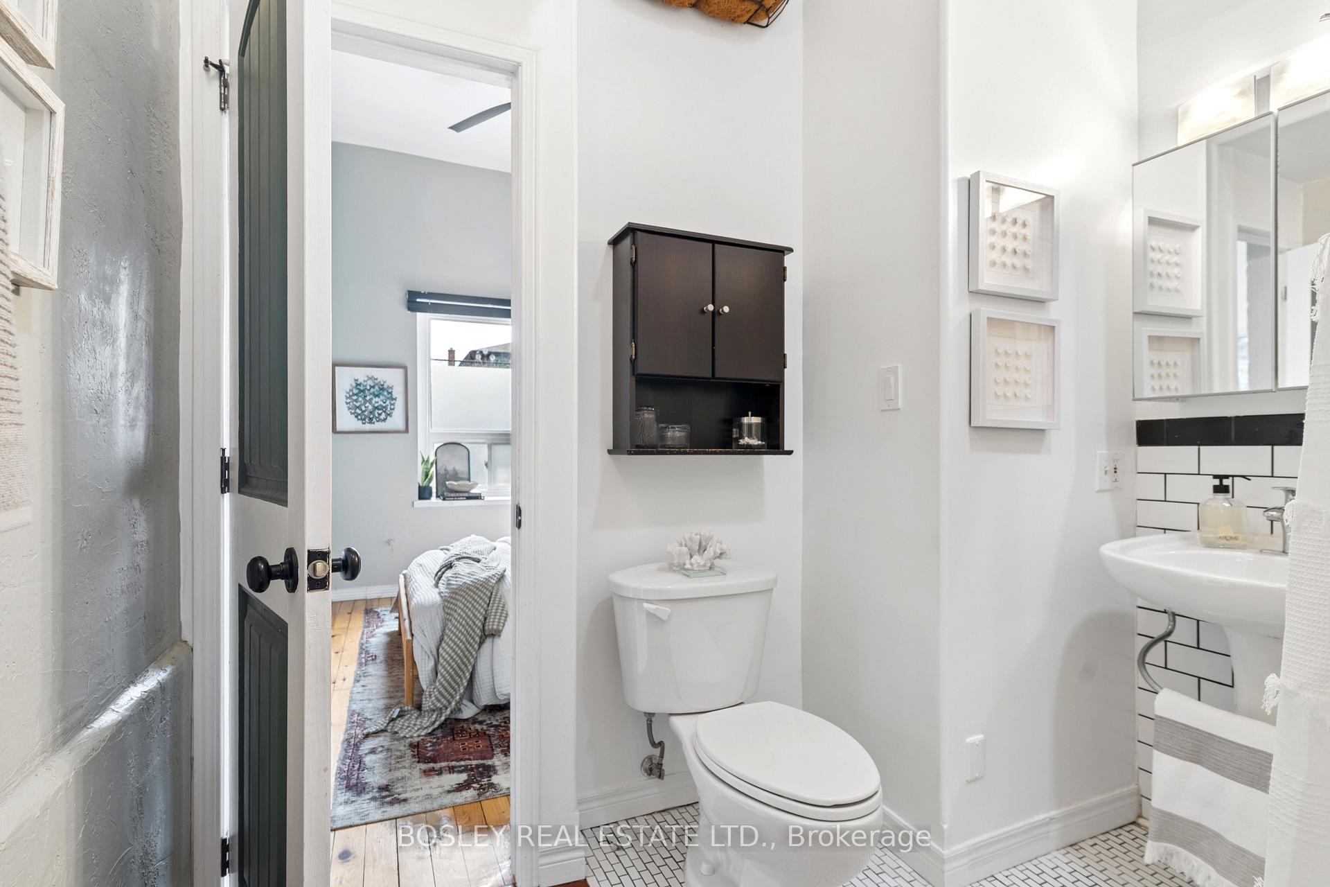 243 Macdonell Avenue 6, Toronto Unit: 6