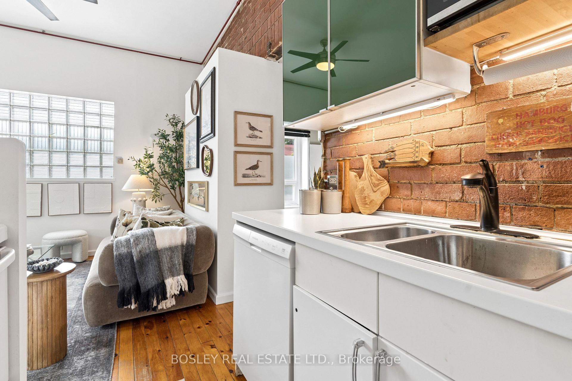 243 Macdonell Avenue 6, Toronto Unit: 6