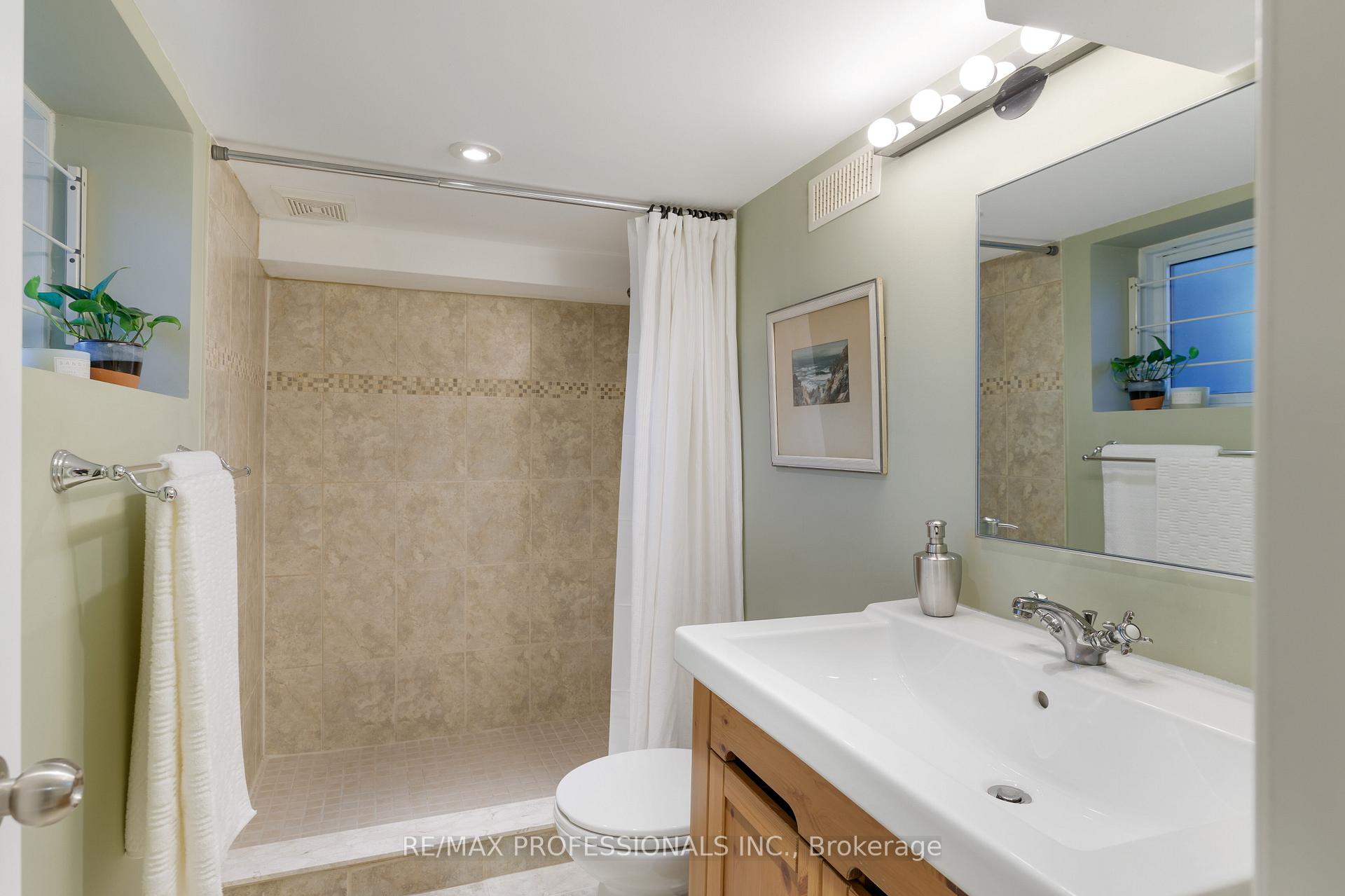217 Humbercrest Boulevard, Toronto
