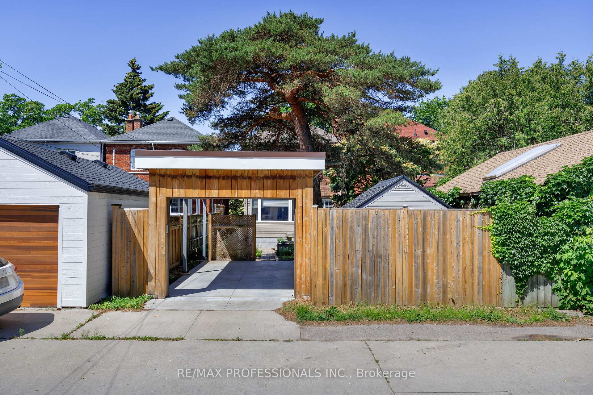 217 Humbercrest Boulevard, Toronto