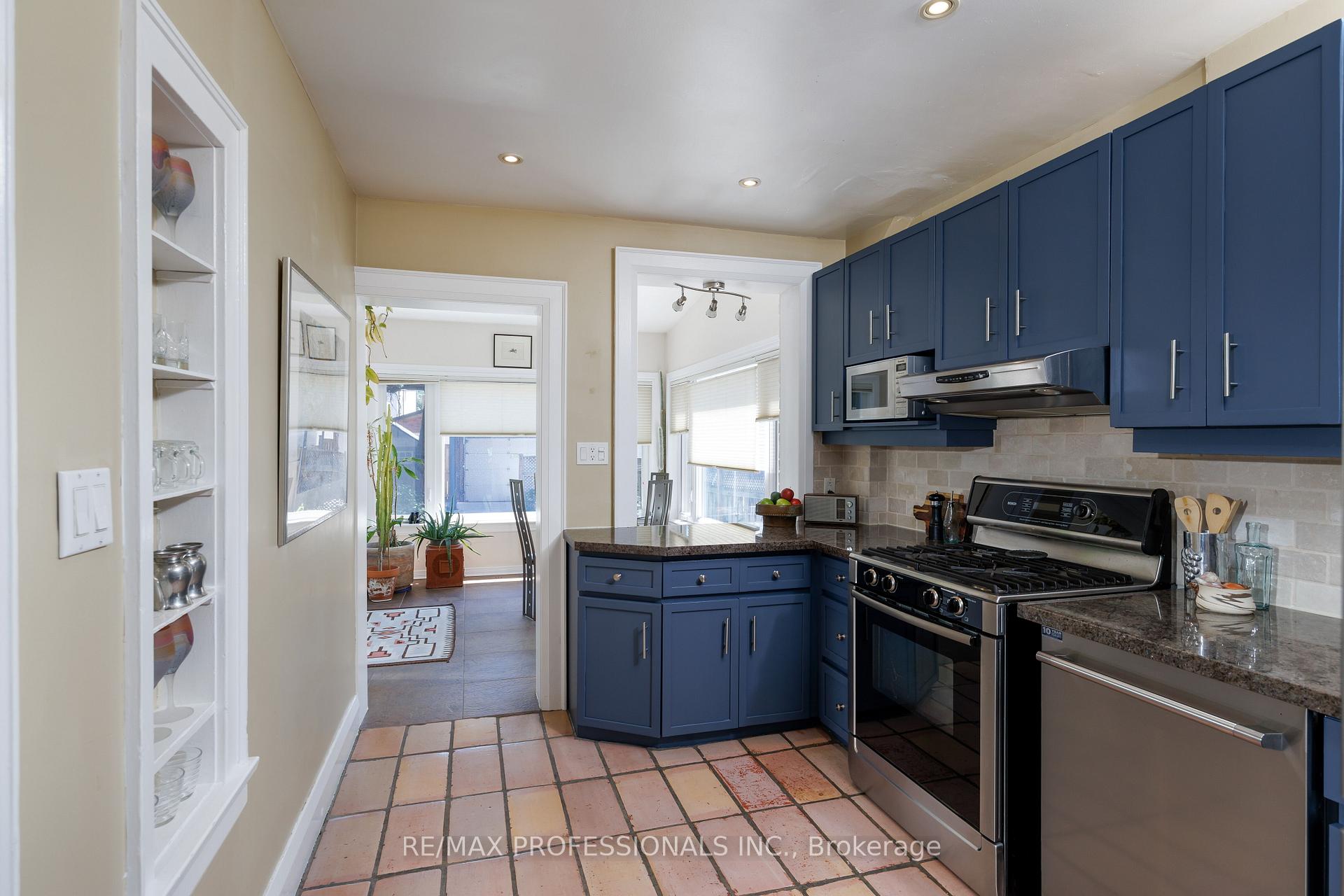 217 Humbercrest Boulevard, Toronto
