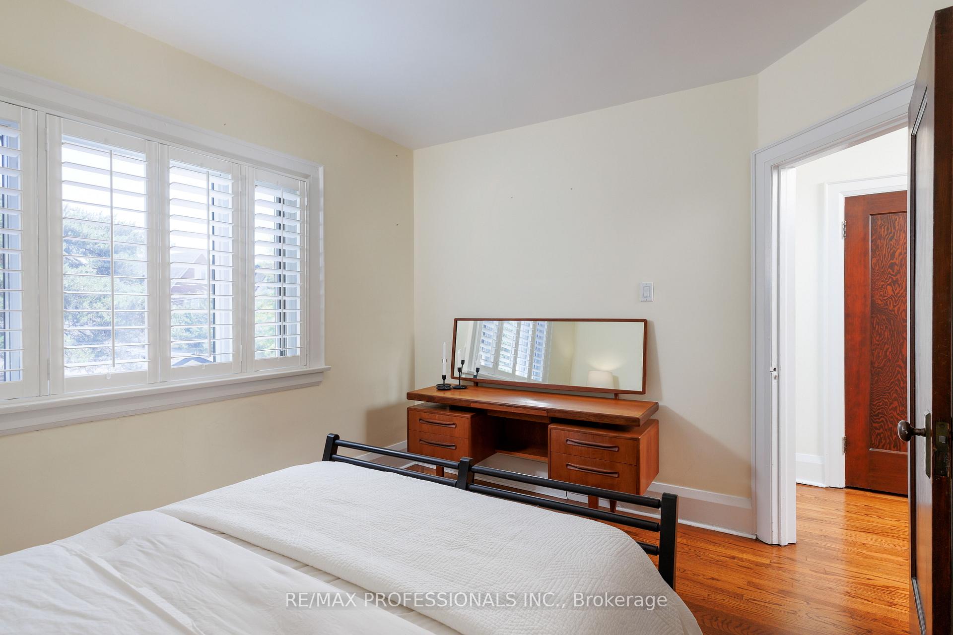 217 Humbercrest Boulevard, Toronto