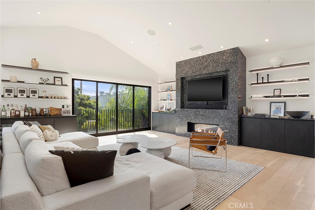 627 Sunset Avenue