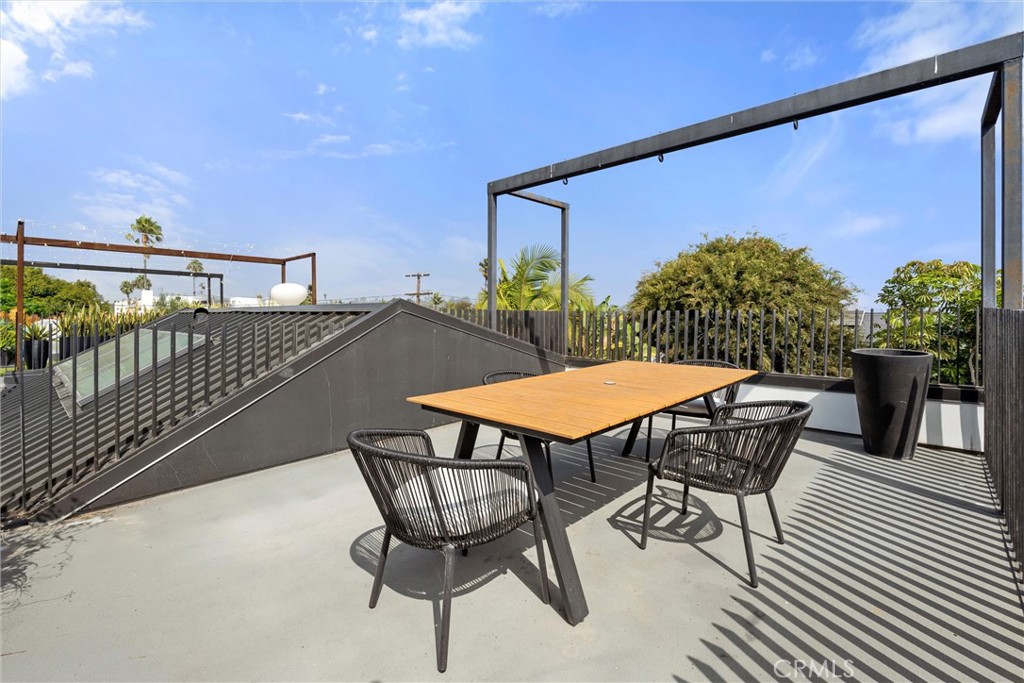 627 Sunset Avenue