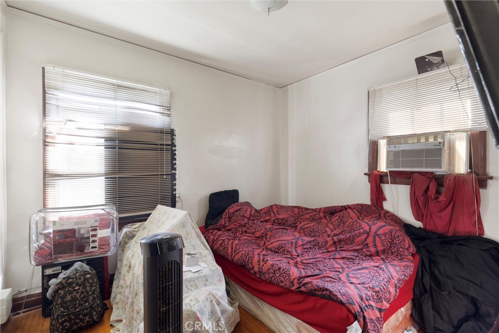 1222 E 57th Street