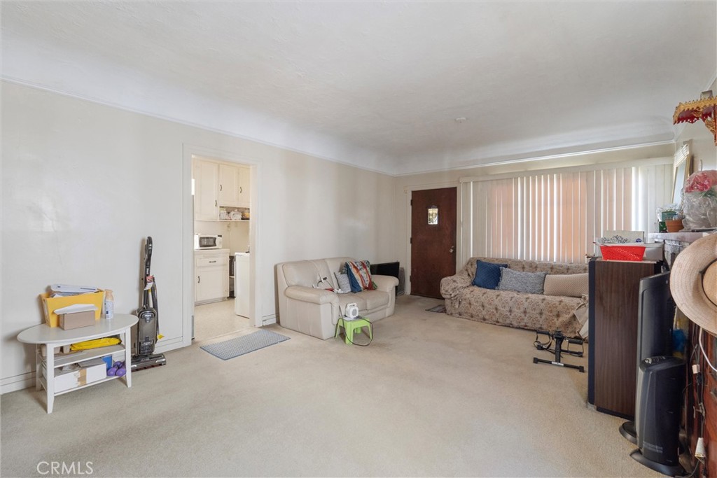 1222 E 57th Street