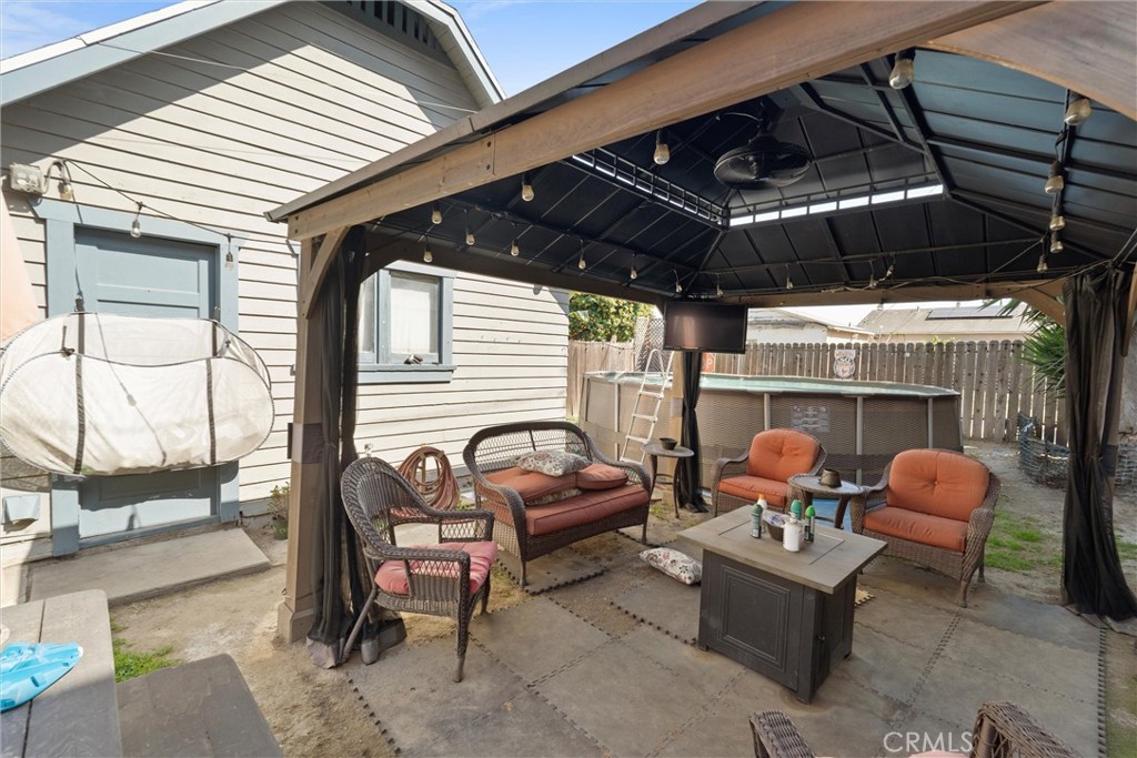 1222 E 57th Street
