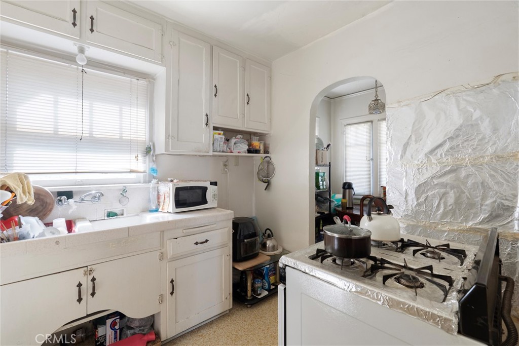 1222 E 57th Street