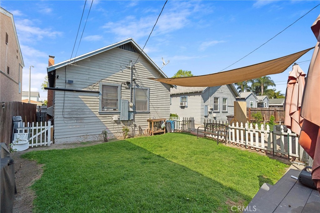 1222 E 57th Street