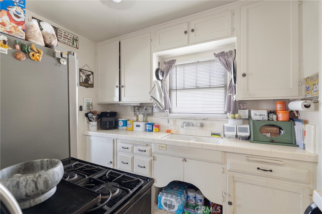 1222 E 57th Street