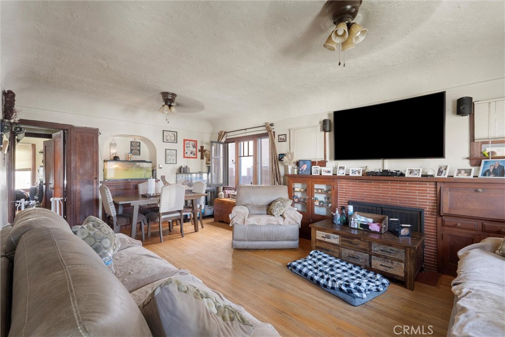 1222 E 57th Street