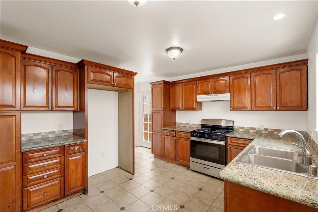 623 W 18th Street
