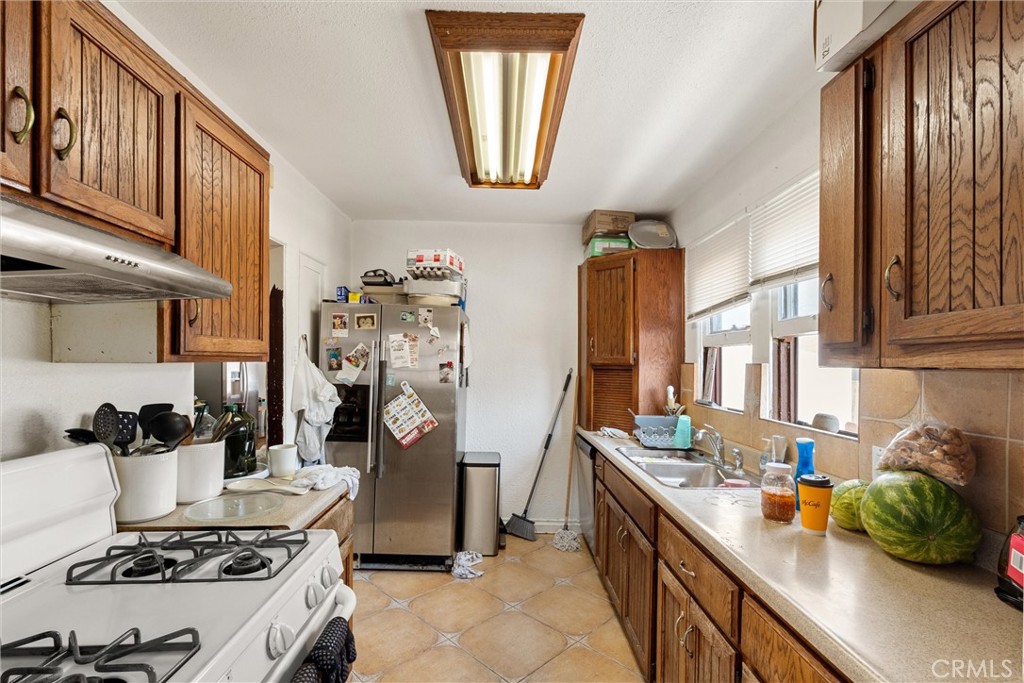 623 W 18th Street