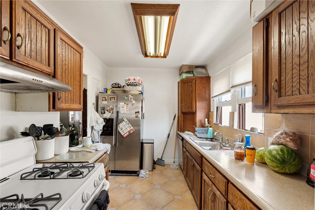 623 W 18th Street