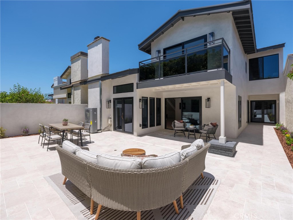 24 White Water Drive