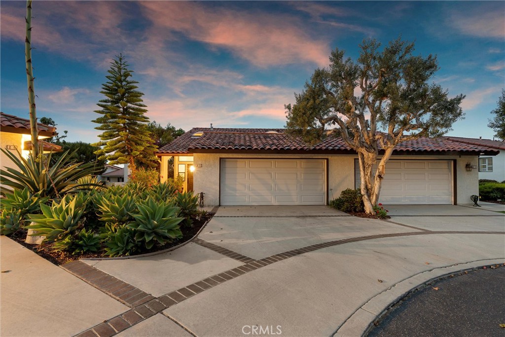 25 Ocean Crest Court
