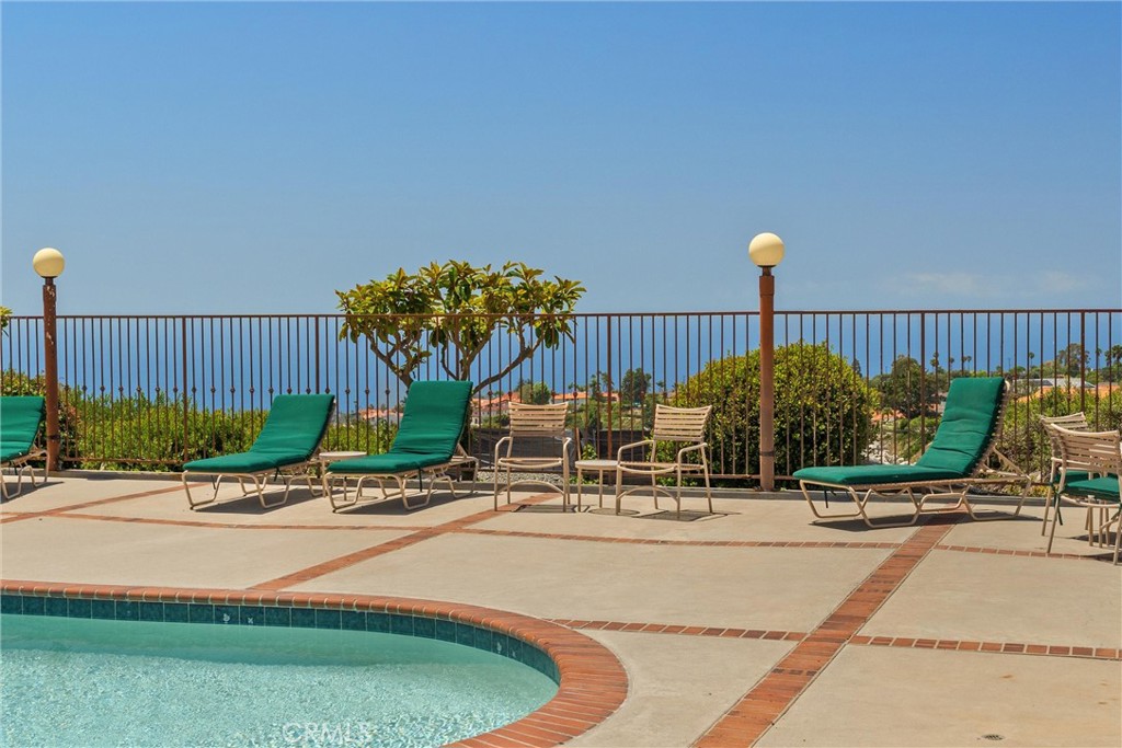 25 Ocean Crest Court