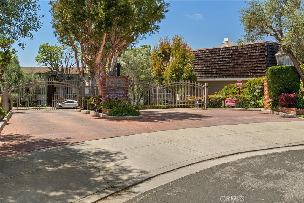 25 Ocean Crest Court