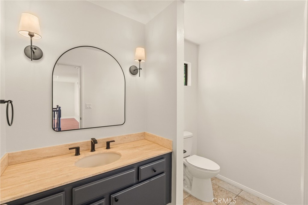 25 Ocean Crest Court