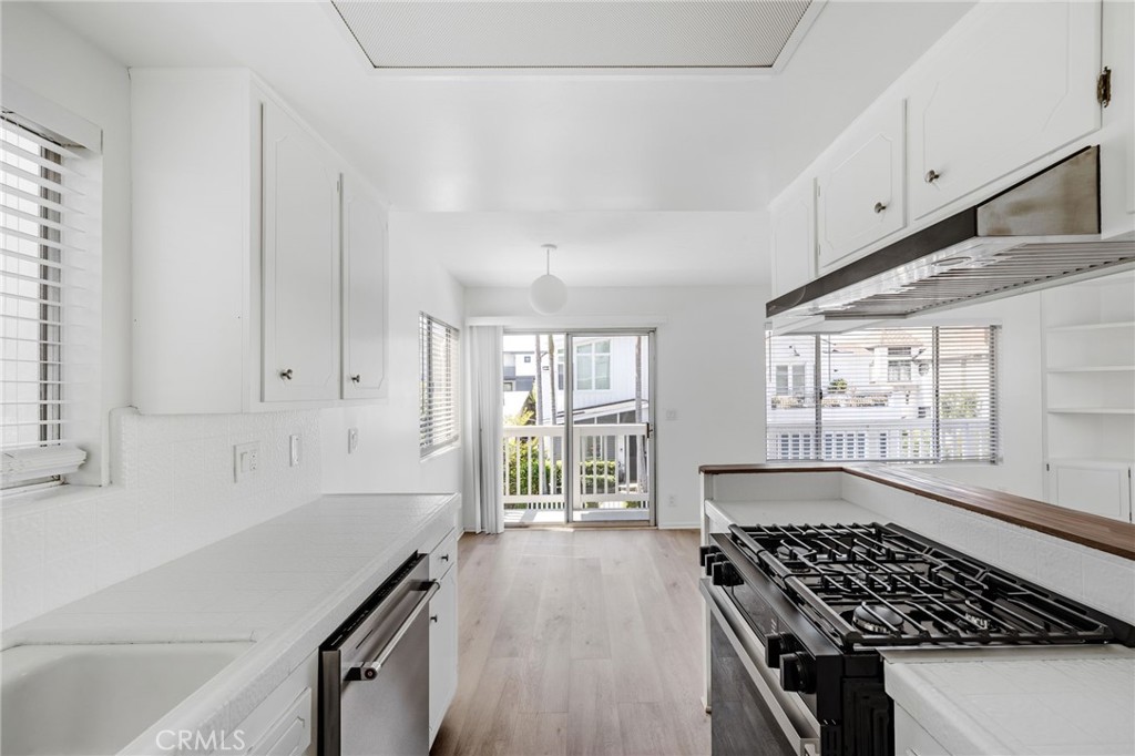 464 28th Street