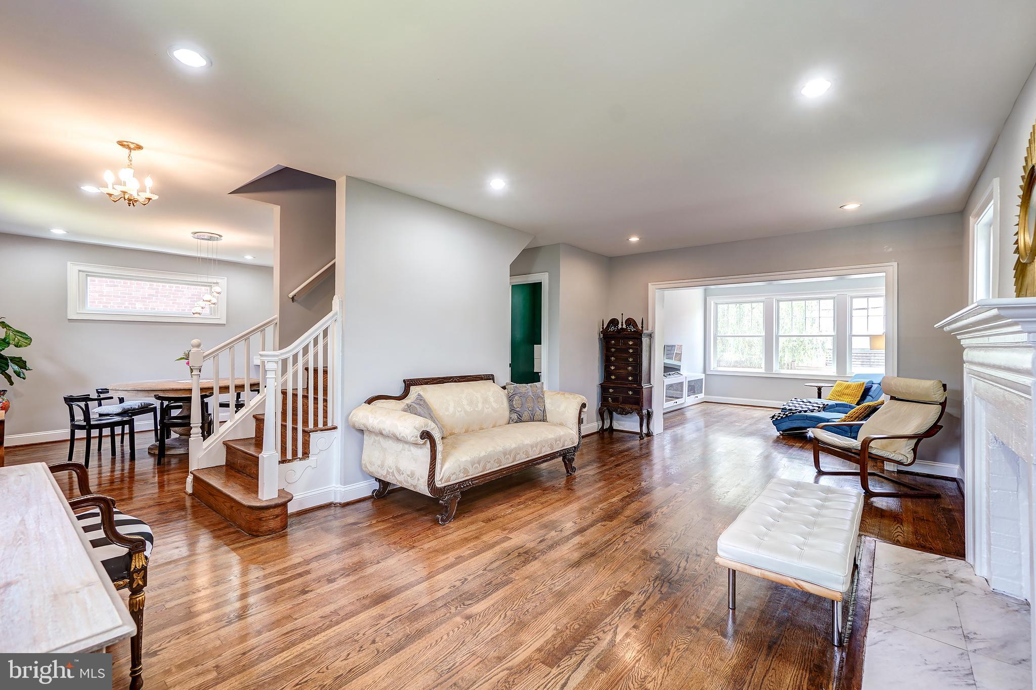 1216 Underwood St NW