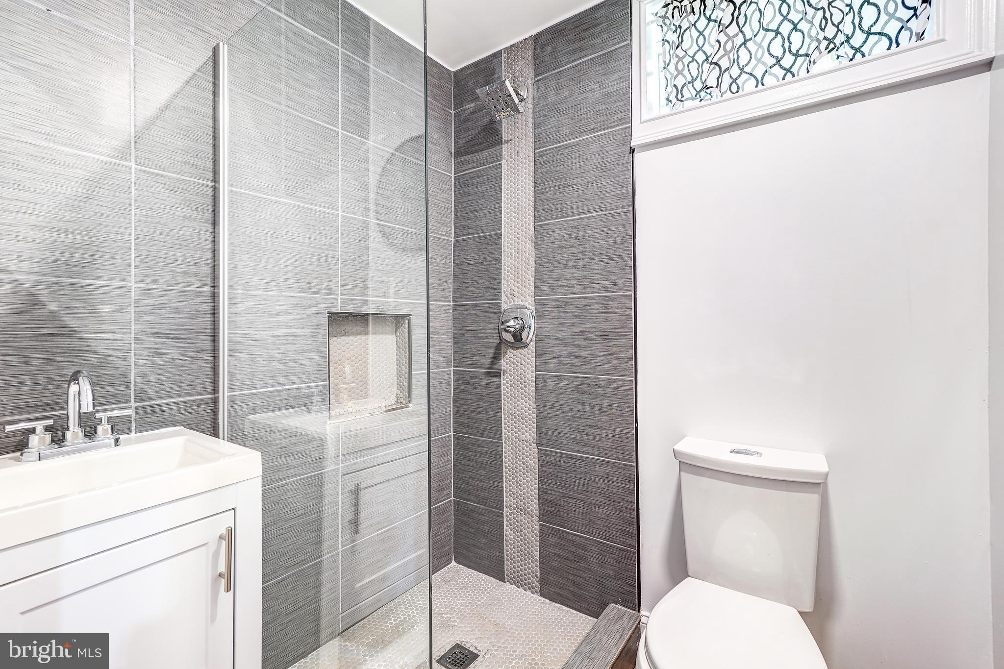 1216 Underwood St NW