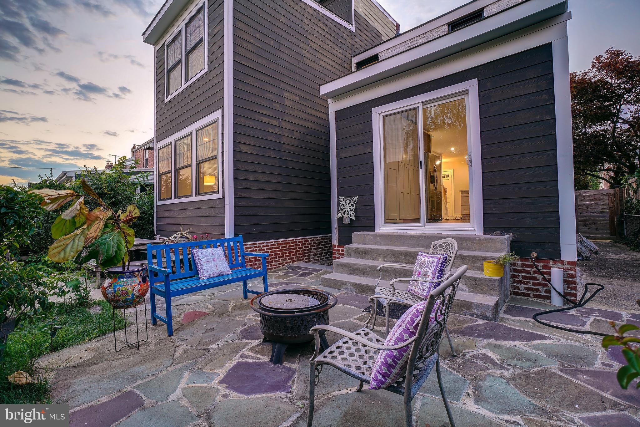 1216 Underwood St NW