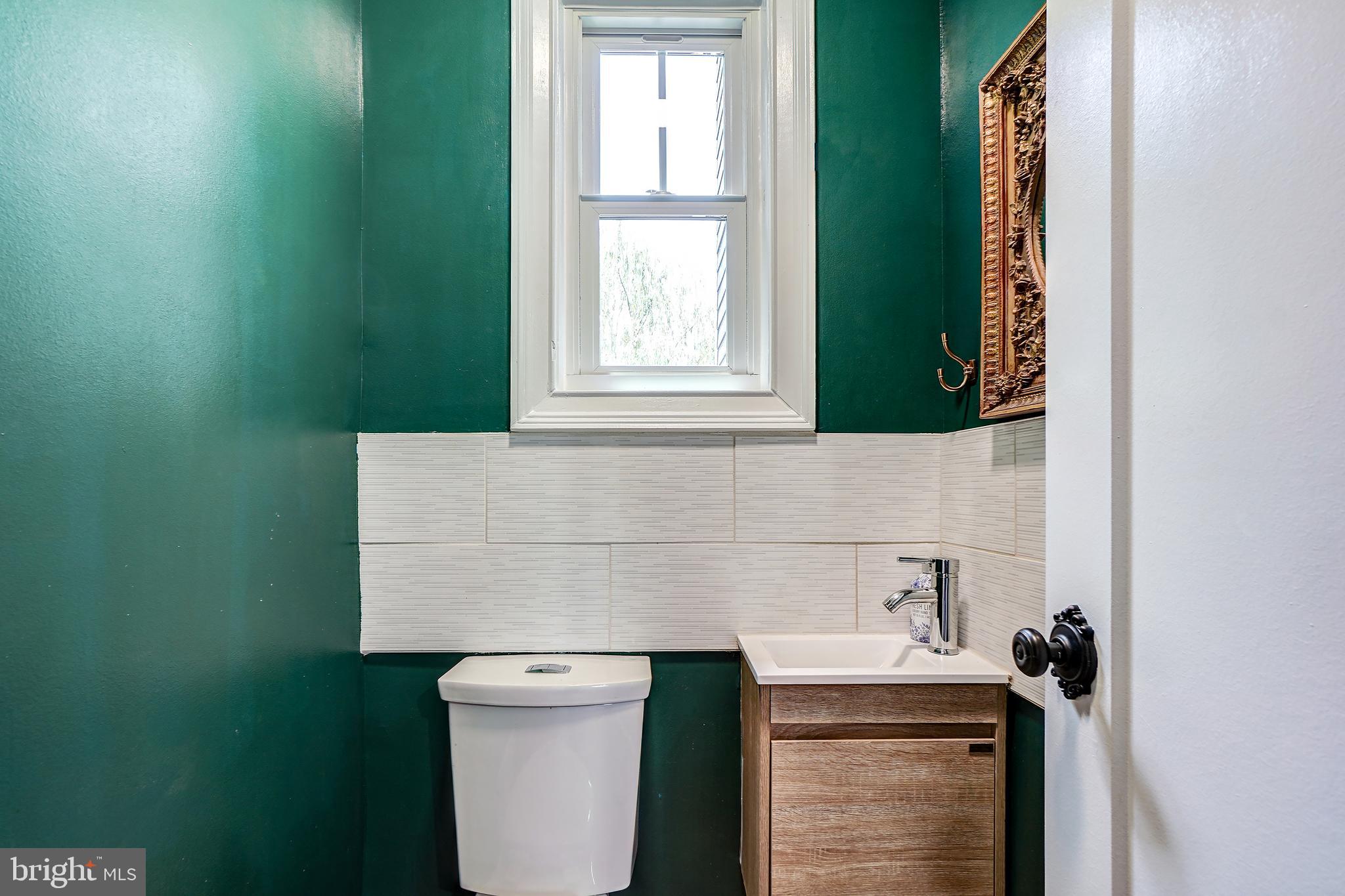 1216 Underwood St NW