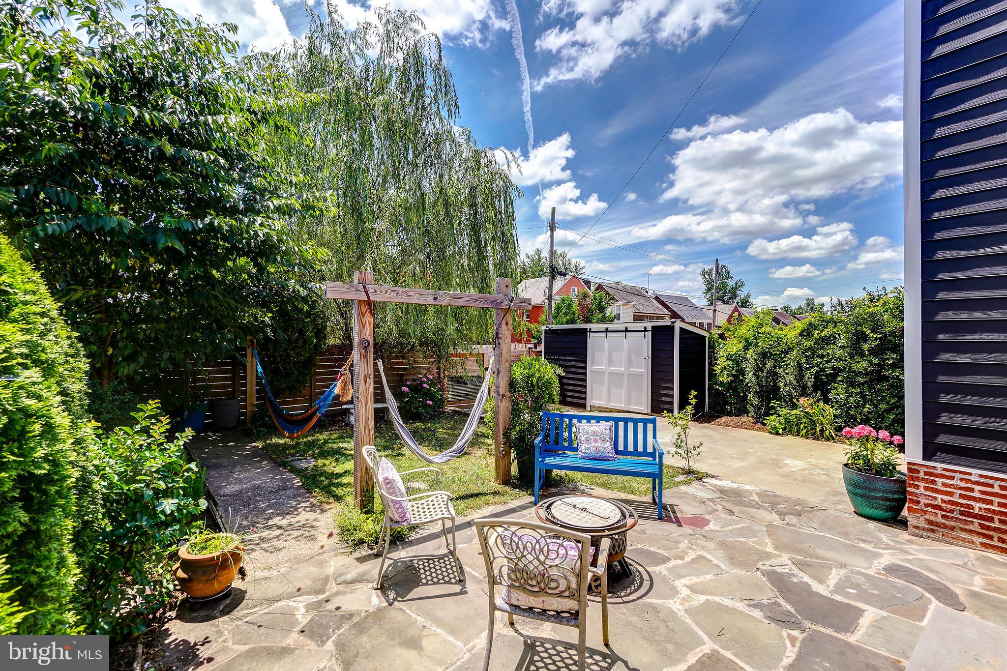 1216 Underwood St NW