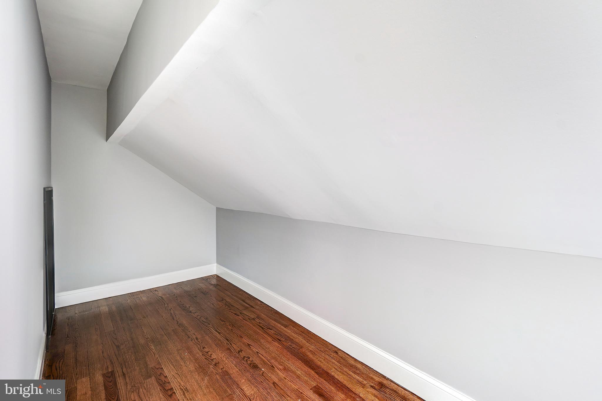 1216 Underwood St NW