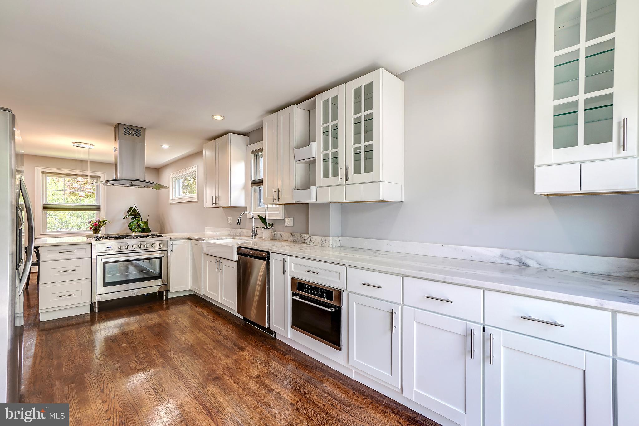 1216 Underwood St NW