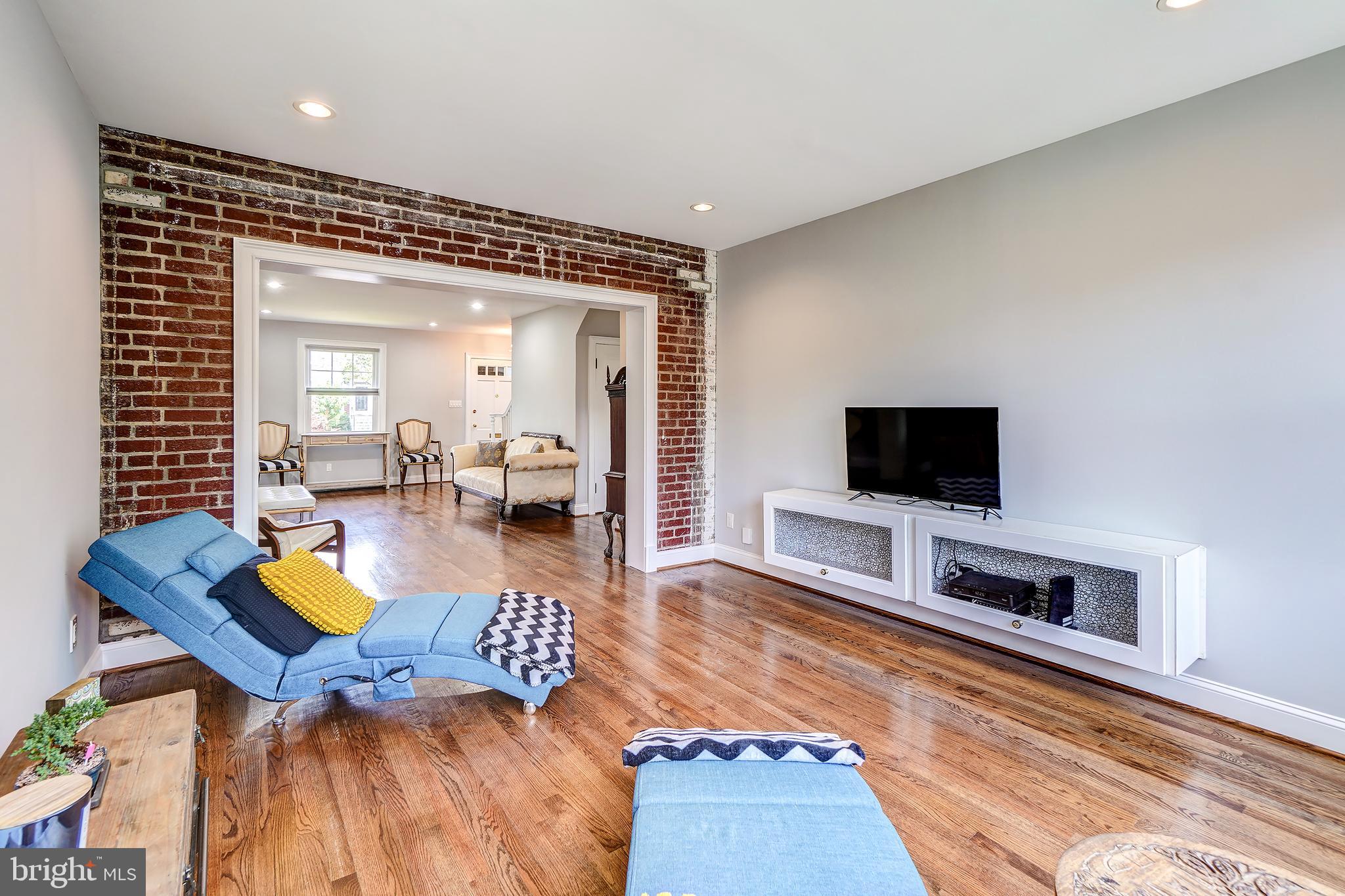 1216 Underwood St NW