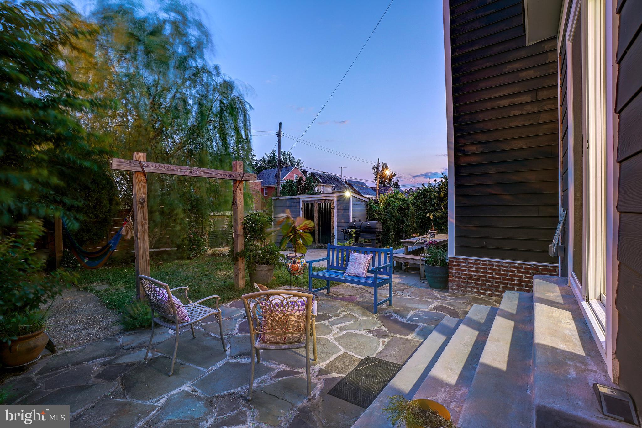 1216 Underwood St NW