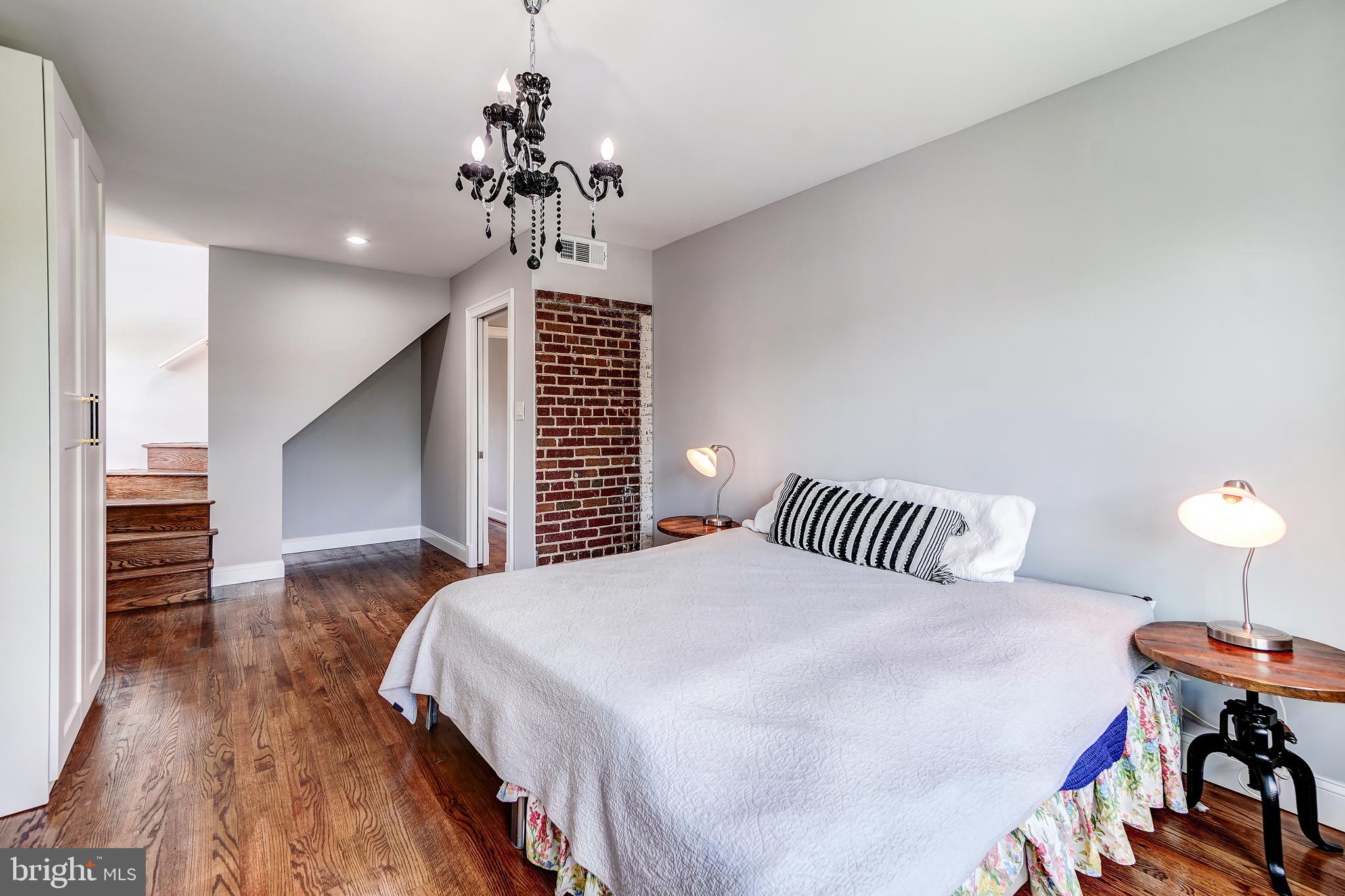 1216 Underwood St NW