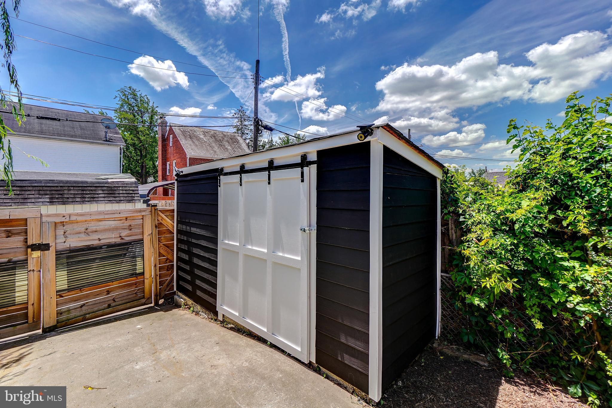 1216 Underwood St NW