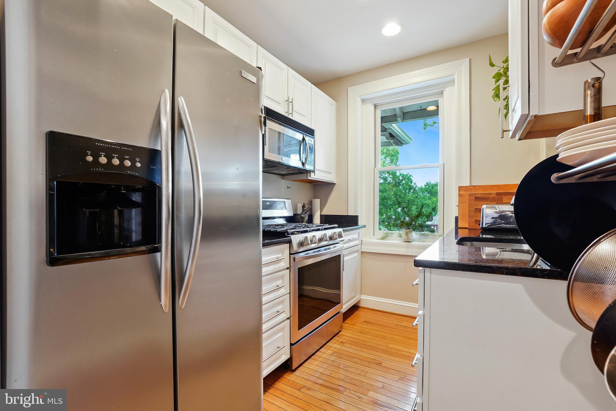 150 Rhode Island Ave NW #401