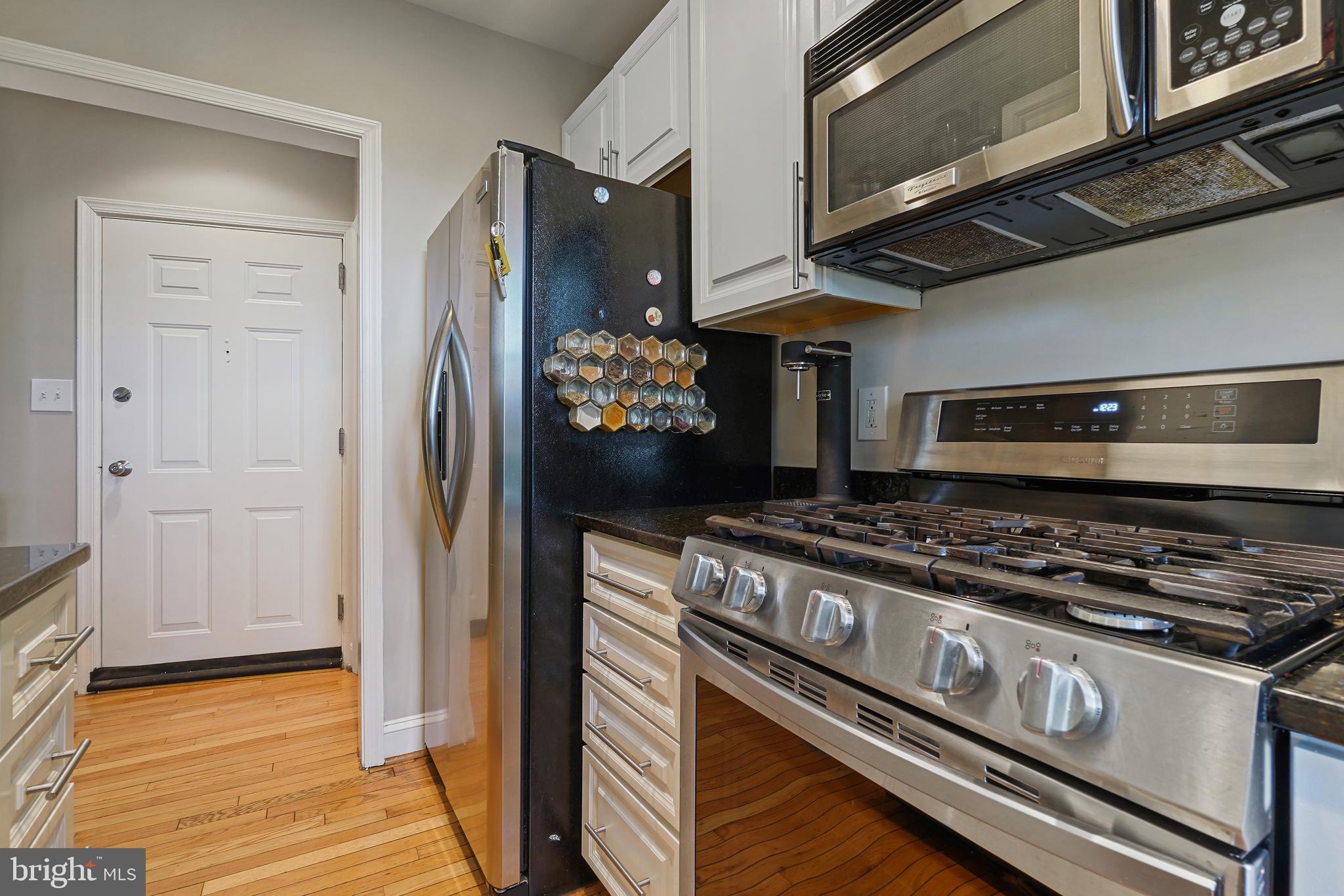 150 Rhode Island Ave NW #401