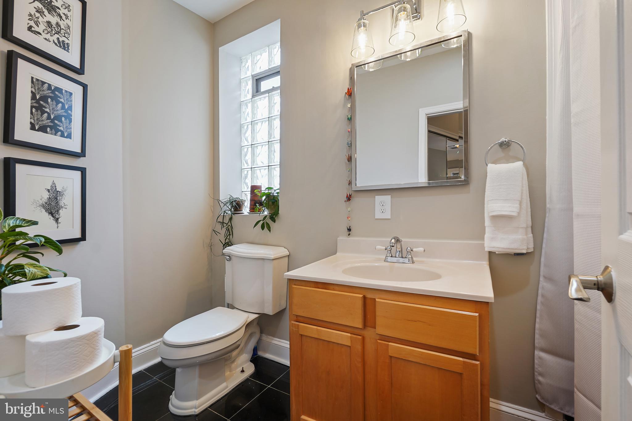 150 Rhode Island Ave NW #401